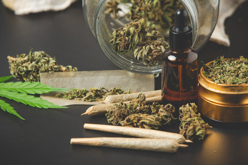 CBD pour arrêter le THC : méthode efficace ou simple mythe ? (Guide 2025)